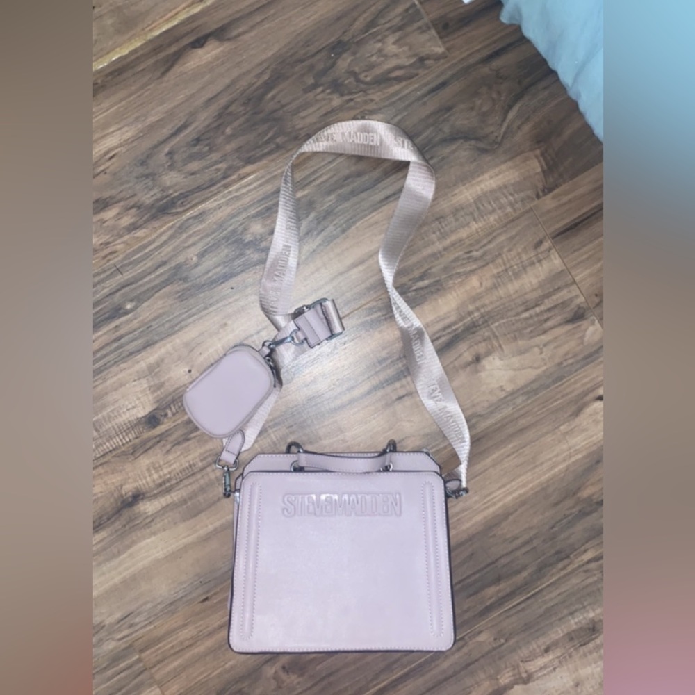 Maude Pink viral Steve Madden